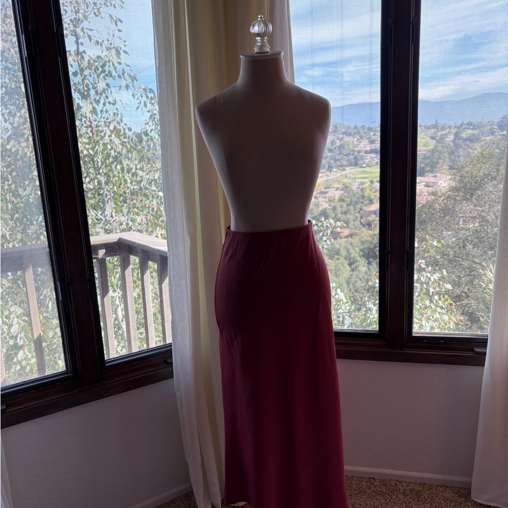 Elegant terra cotta midi skirt